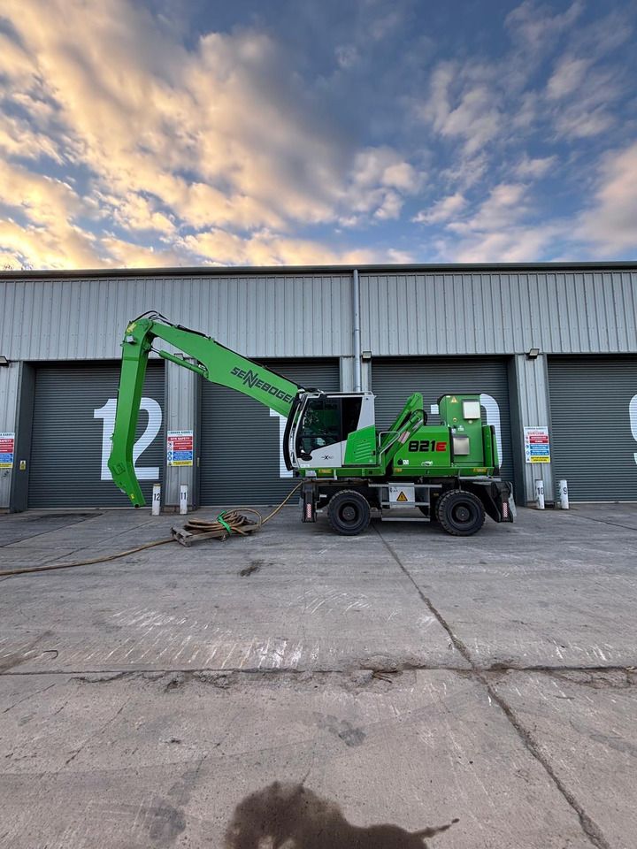 2022 Sennebogen 821 E material handler, side profile view
