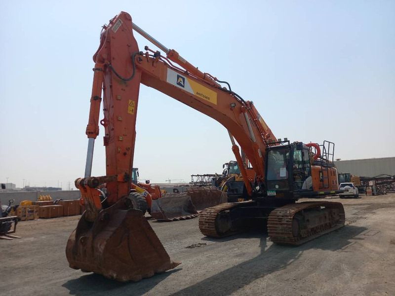 2022 Hitachi ZX470-5G crawler excavator, front three-quarter view 2022 Hitachi ZX470-5G crawler excavator, front three-quarter view