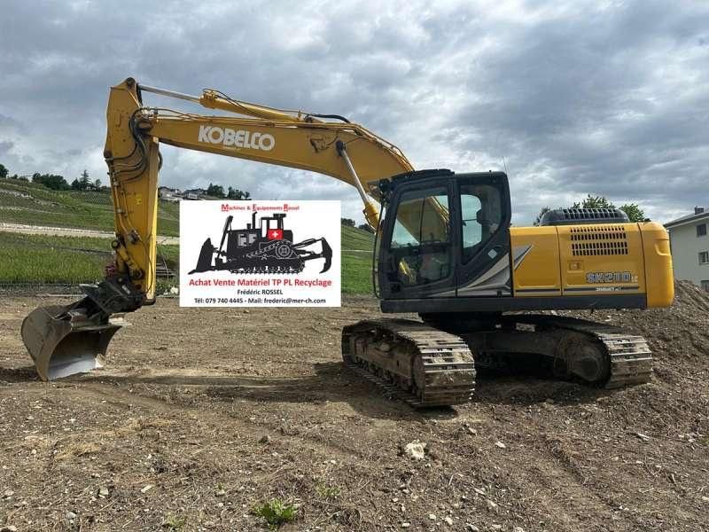 2021 Kobelco SK210LC-11 crawler excavator side view 2021 Kobelco SK210LC-11 crawler excavator side view