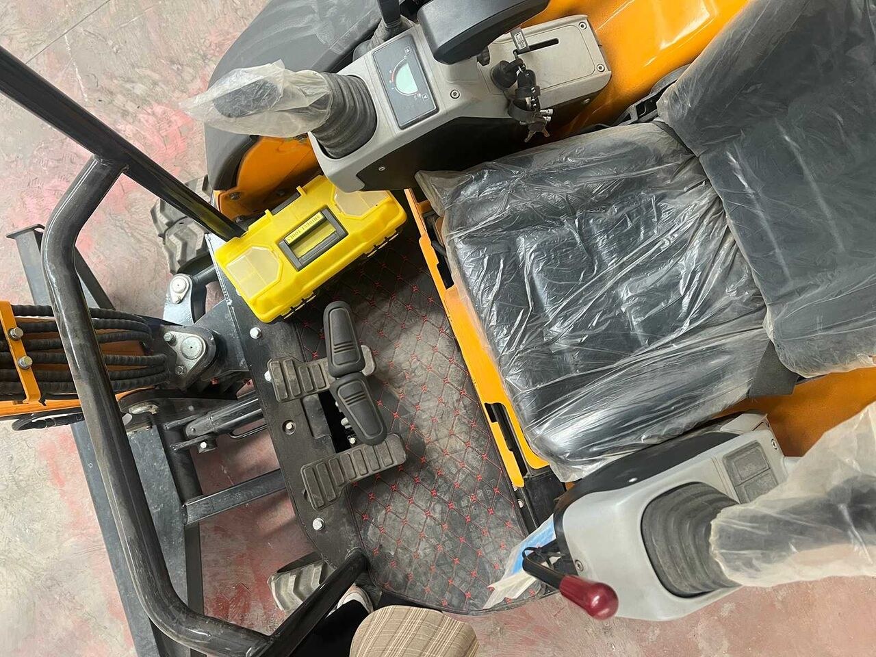 Vicsec VC30C mini excavator operator station view Vicsec VC30C mini excavator operator station view
