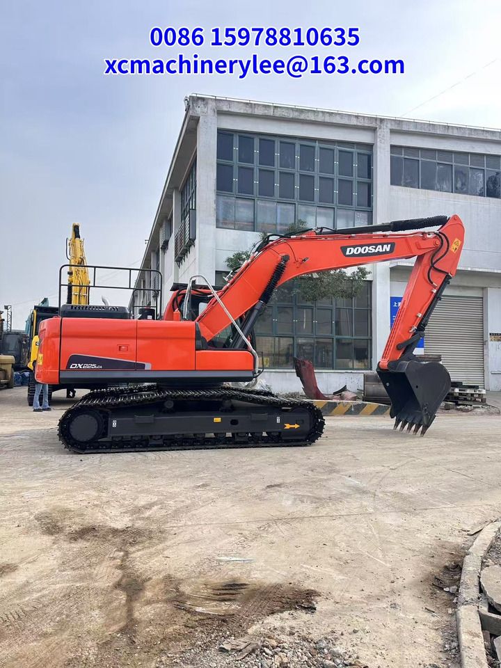 2023 Doosan DX225LCA crawler excavator, side profile view 2023 Doosan DX225LCA crawler excavator, side profile view