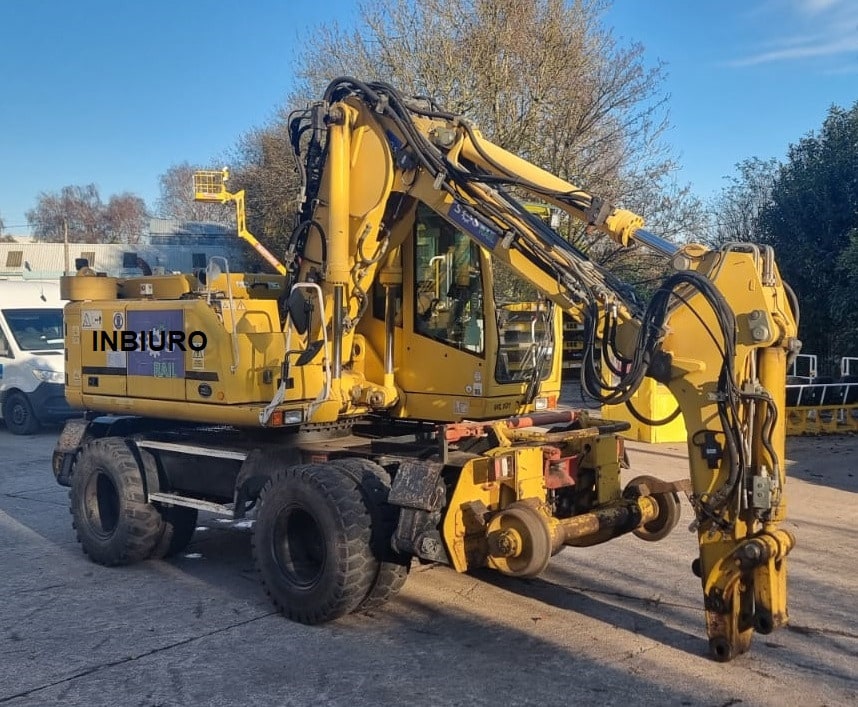 2012 Atlas 1604 KZW wheel excavator, side view