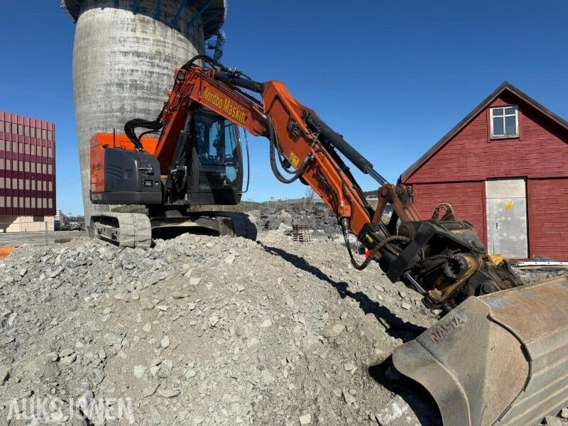 2022 Hitachi ZE85 excavator with tiltrotator, side view