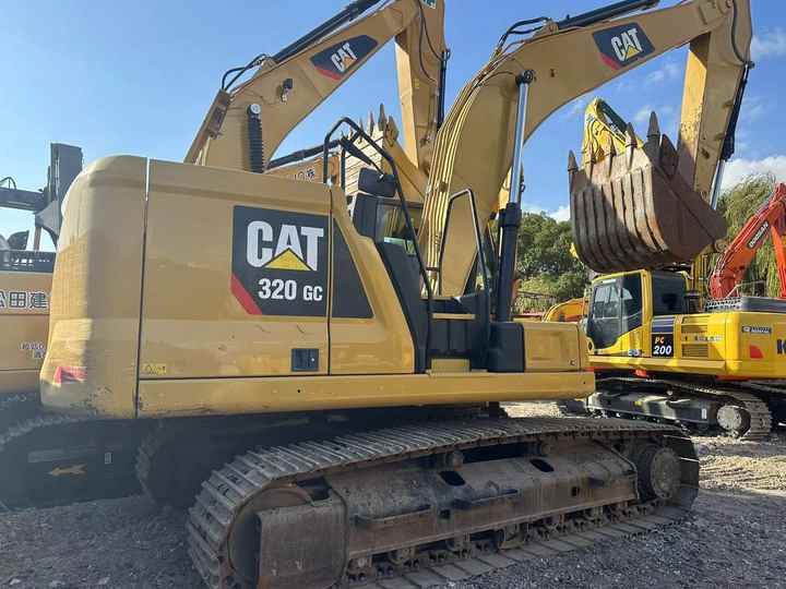 Caterpillar 320GC Paletli Ekskavatör