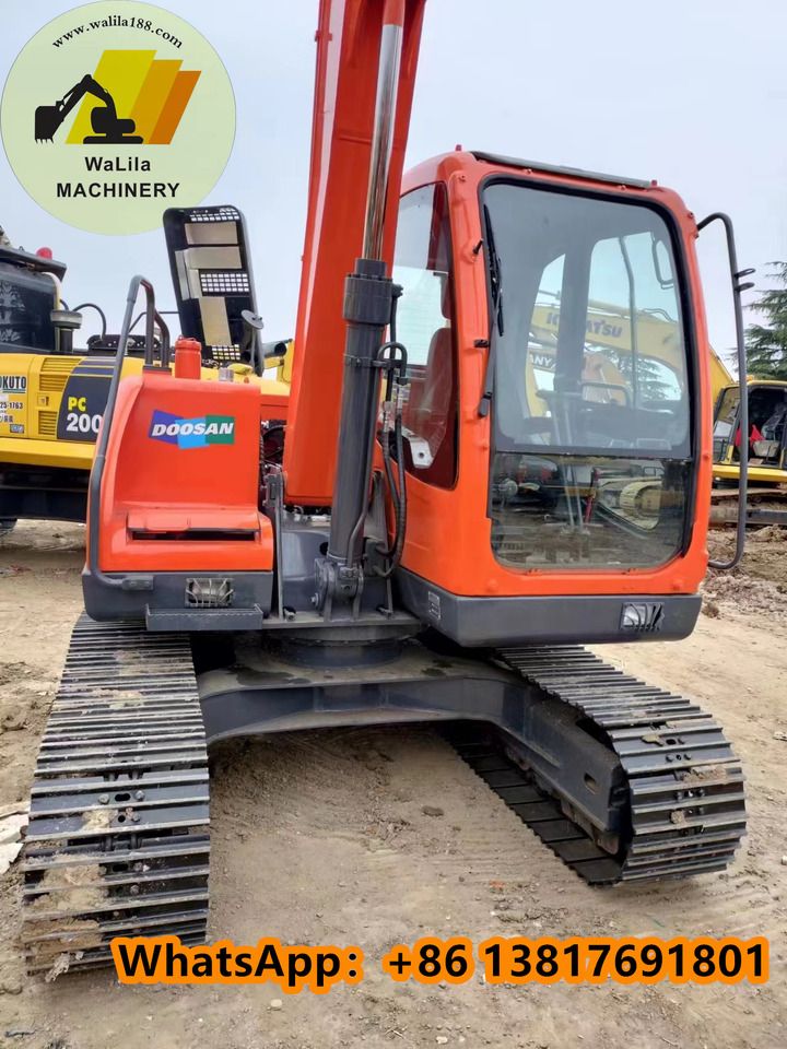 2024 Doosan DX80 mini excavator, front view 2024 Doosan DX80 mini excavator, front view