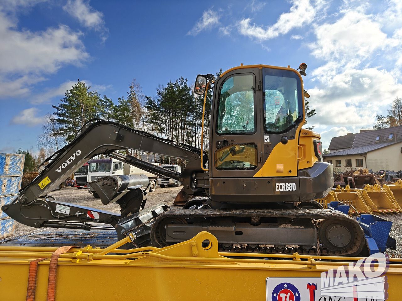 2019 Volvo ECR88D crawler excavator, side view 2019 Volvo ECR88D crawler excavator, side view
