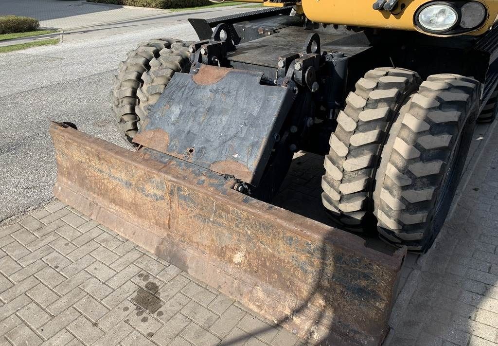 2008 Caterpillar M318D wheel excavator dozer blade view 2008 Caterpillar M318D wheel excavator dozer blade view