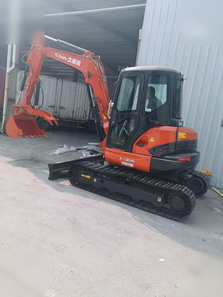 2023 Kubota KX165-5 mini excavator, side view 2023 Kubota KX165-5 mini excavator, side view