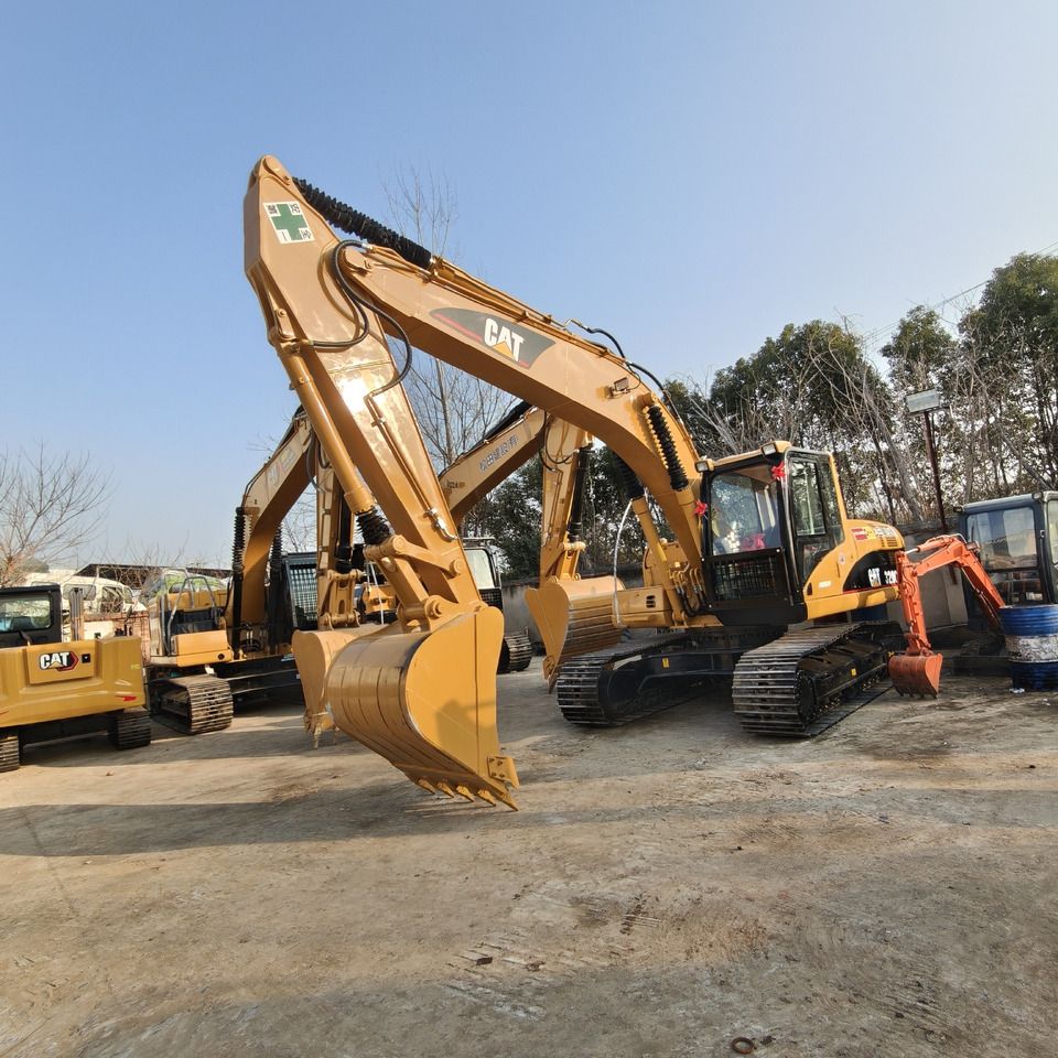 2023 Caterpillar 320CL Raupenbagger, Front-Dreiviertelansicht 2023 Caterpillar 320CL Raupenbagger, Front-Dreiviertelansicht