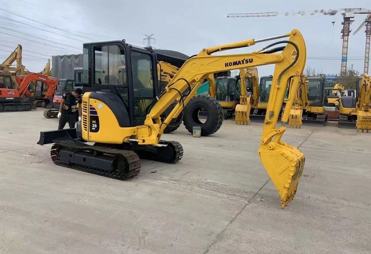 Komatsu PC35 MR mini excavator, side view Komatsu PC35 MR mini excavator, side view