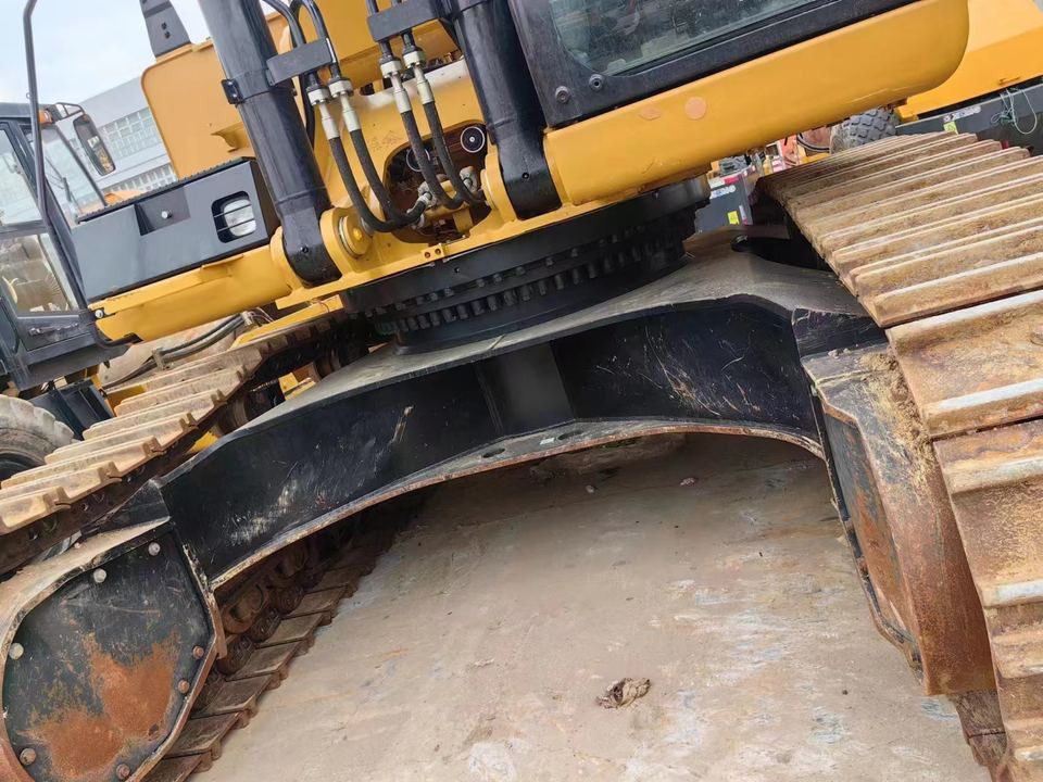 Caterpillar 349D2 crawler excavator undercarriage view Caterpillar 349D2 crawler excavator undercarriage view