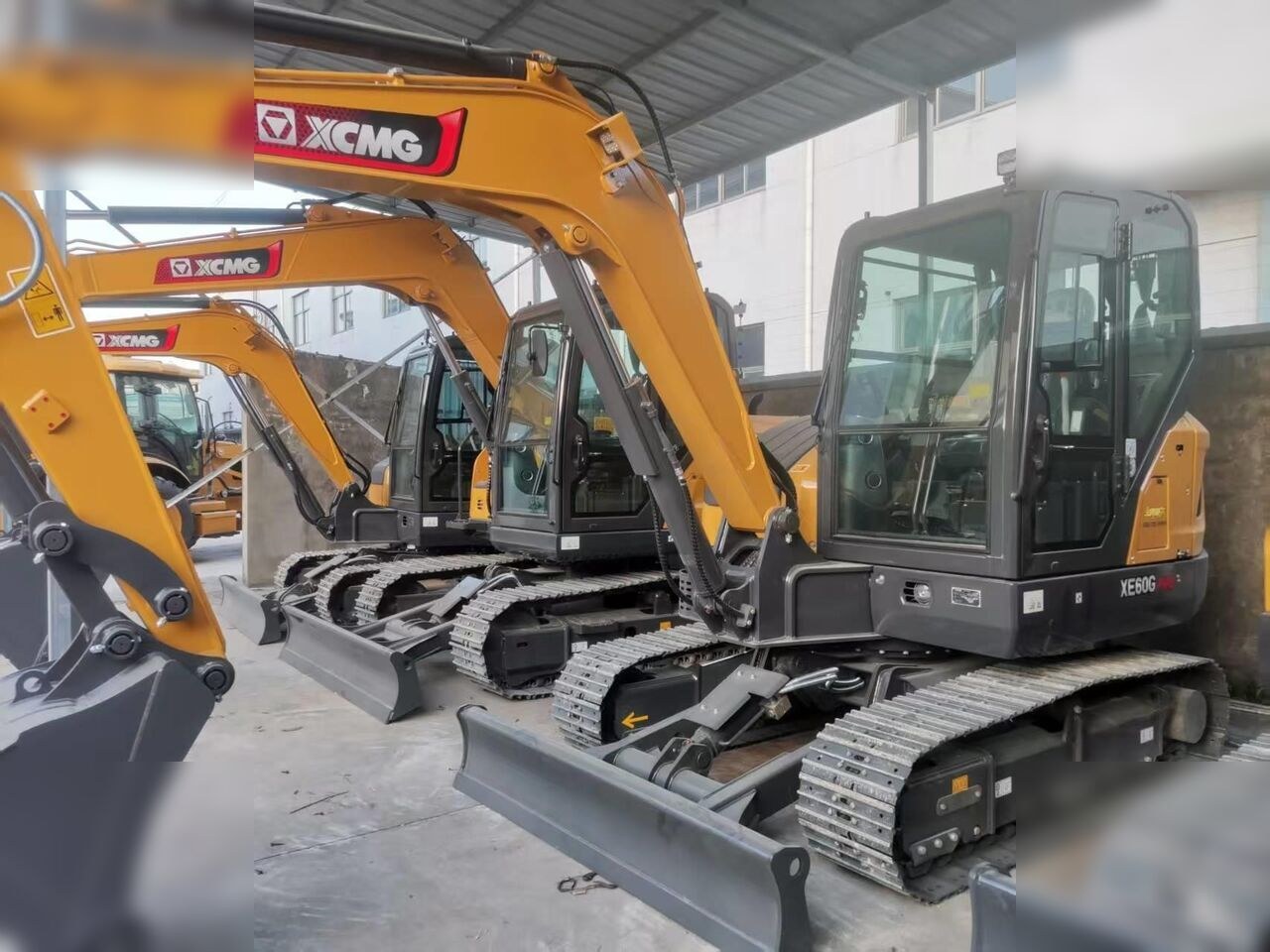 2025 XCMG XE60GPRO crawler excavator, side view 2025 XCMG XE60GPRO crawler excavator, side view