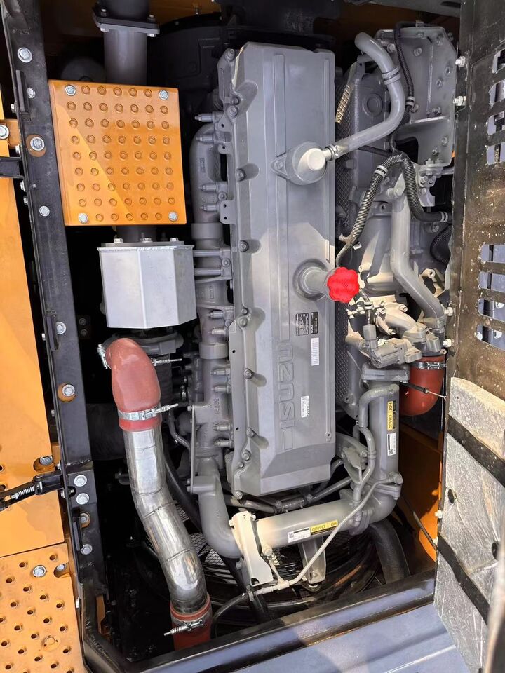 2023 Sany 458H crawler excavator engine compartment view 2023 Sany 458H crawler excavator engine compartment view