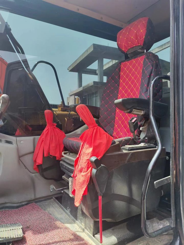 2021 Sany SY135C crawler excavator interior cab view 2021 Sany SY135C crawler excavator interior cab view