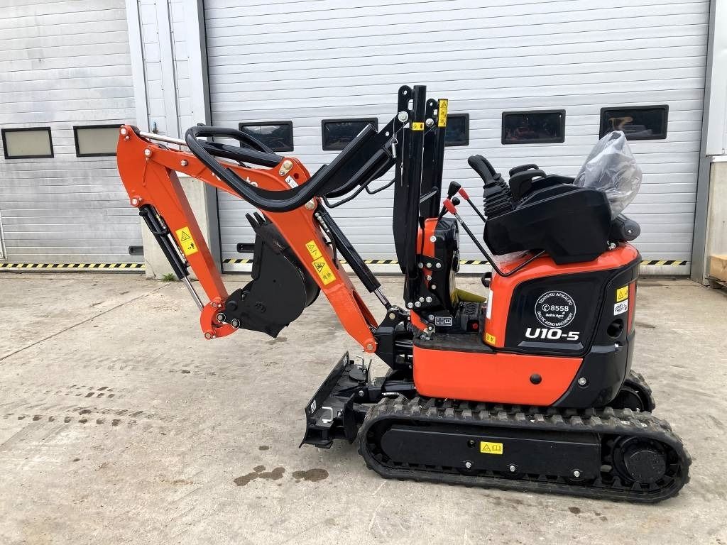 2024 Kubota U10-5 mini excavator, side view 2024 Kubota U10-5 mini excavator, side view