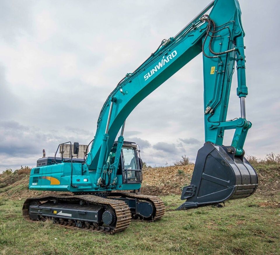 2024 Sunward SWE 335F mini excavator, side view