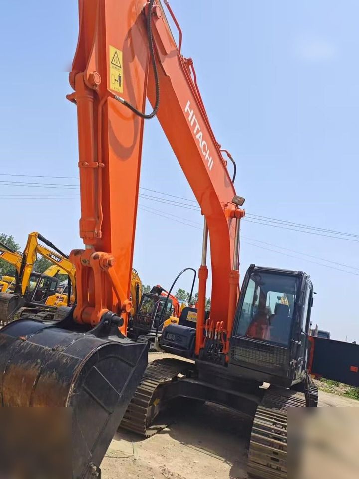 Koparka gąsienicowa Hitachi ZX160 z 2020 roku