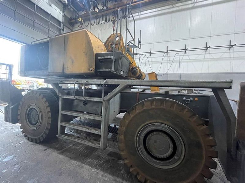 2012 Liebherr LH 80 material handler side view 2012 Liebherr LH 80 material handler side view