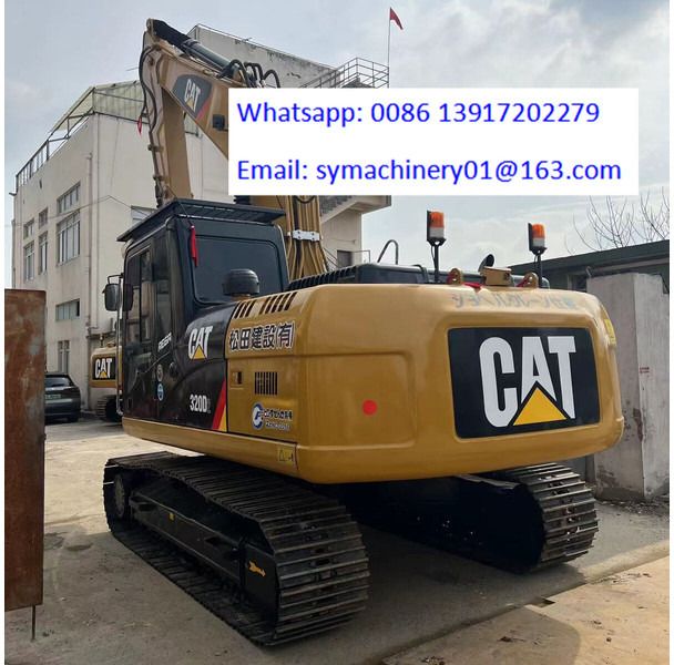 2023 Caterpillar 320D2 paletli ekskavatör arka üç çeyrek görünüm 2023 Caterpillar 320D2 paletli ekskavatör arka üç çeyrek görünüm