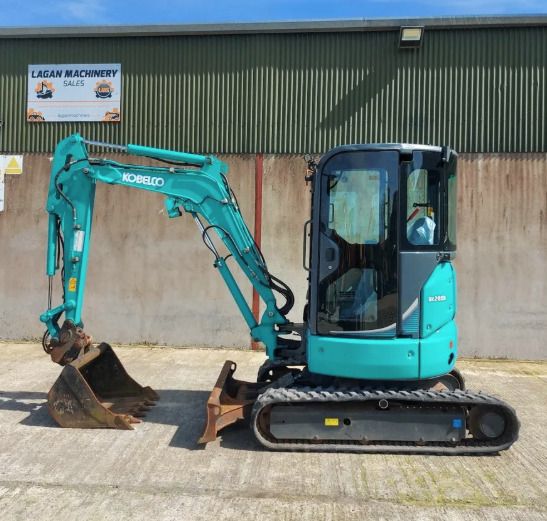 2016 Kobelco SK28SR-6 mini excavator, side profile view