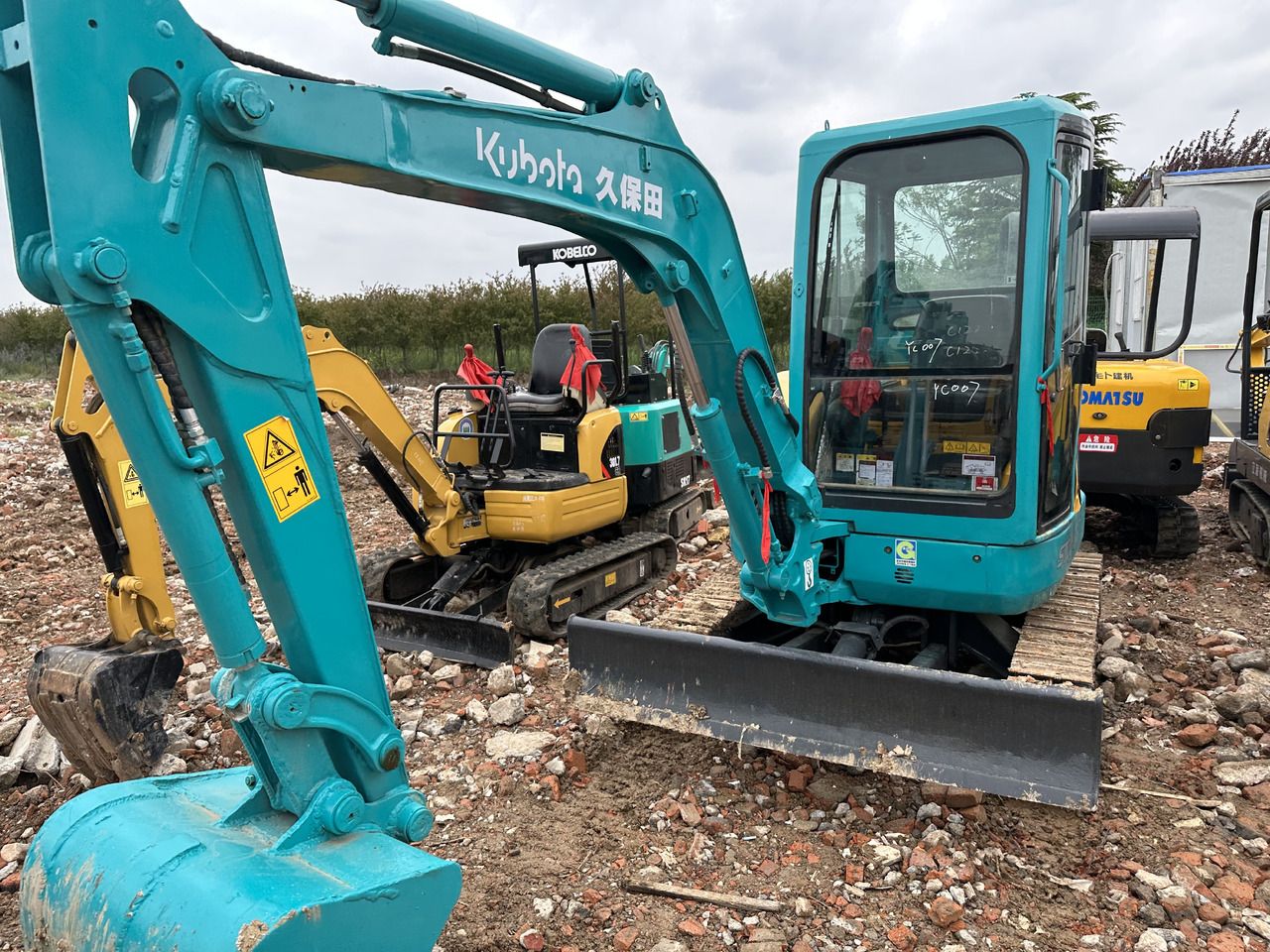 2021 Kubota U35 Mini Excavator, front three-quarter view 2021 Kubota U35 Mini Excavator, front three-quarter view