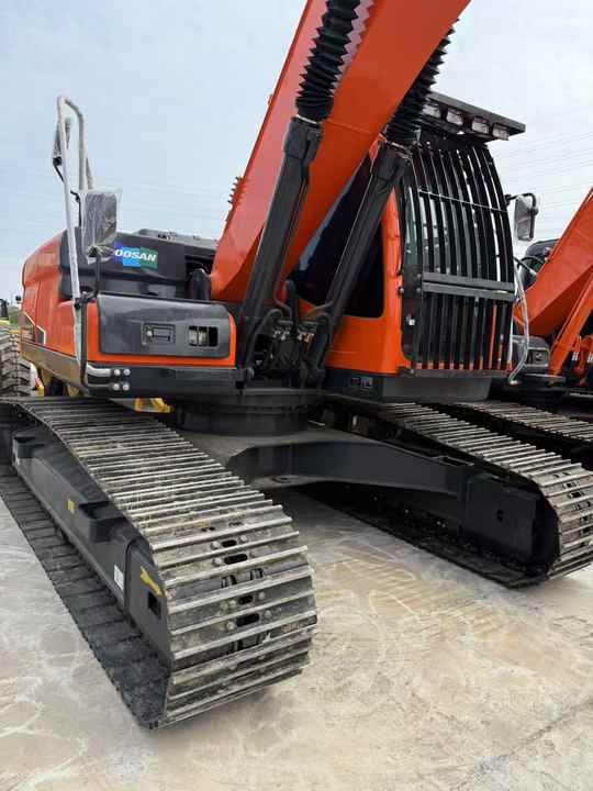 2020 Doosan DX225LC-9C crawler excavator, side view