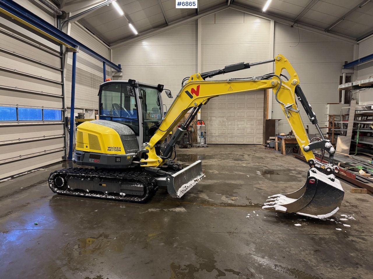2022 Wacker Neuson EZ50 mini excavator, side profile view 2022 Wacker Neuson EZ50 mini excavator, side profile view