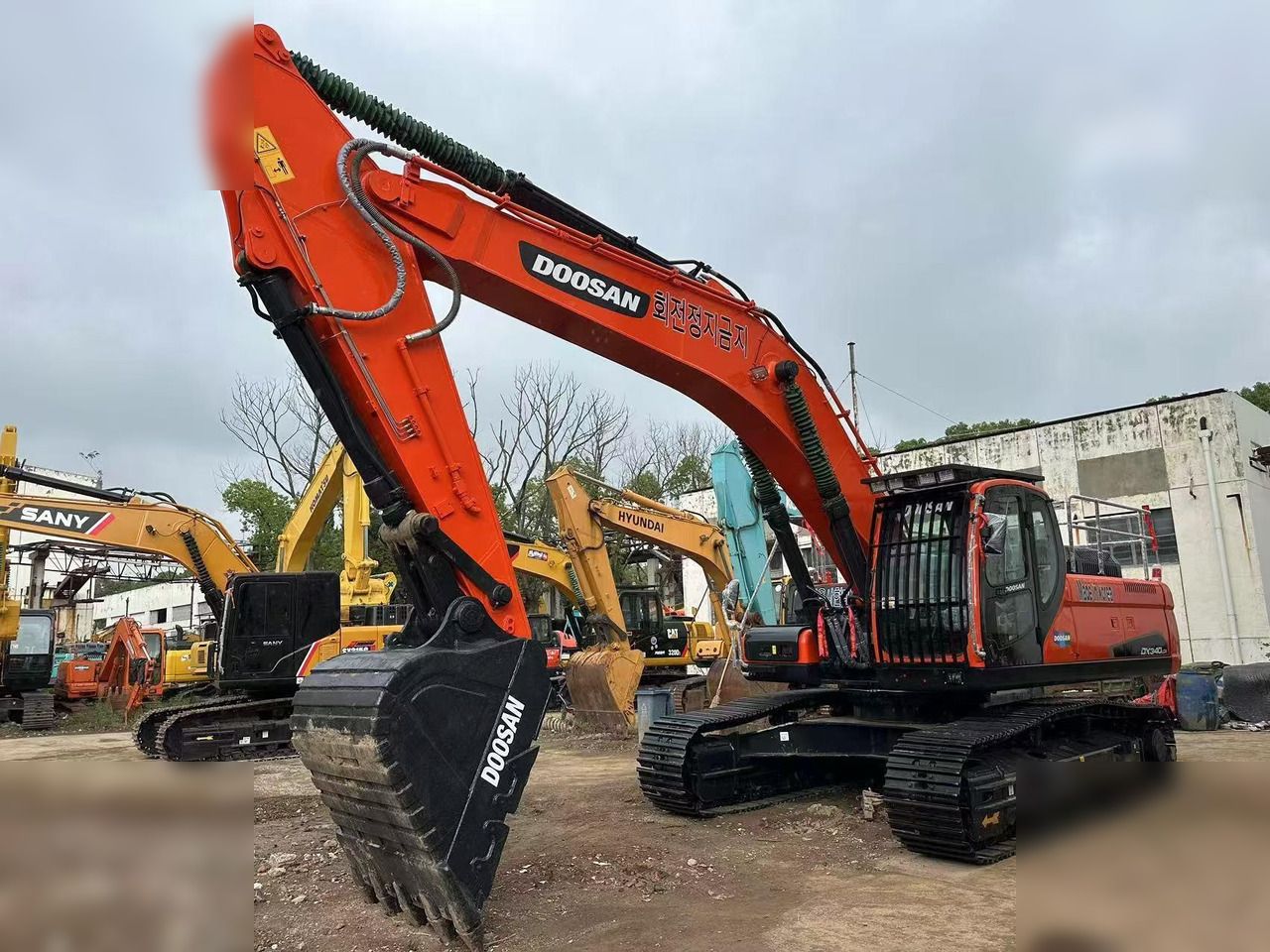 2020 Doosan DX340LC crawler excavator, front three-quarter view
