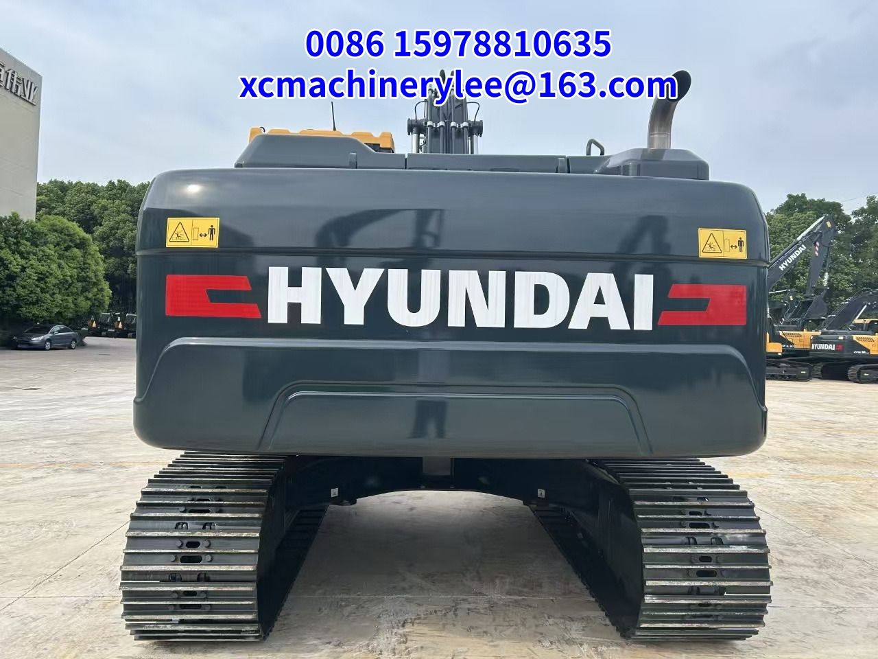 2025 Hyundai HX220HD crawler excavator rear view 2025 Hyundai HX220HD crawler excavator rear view