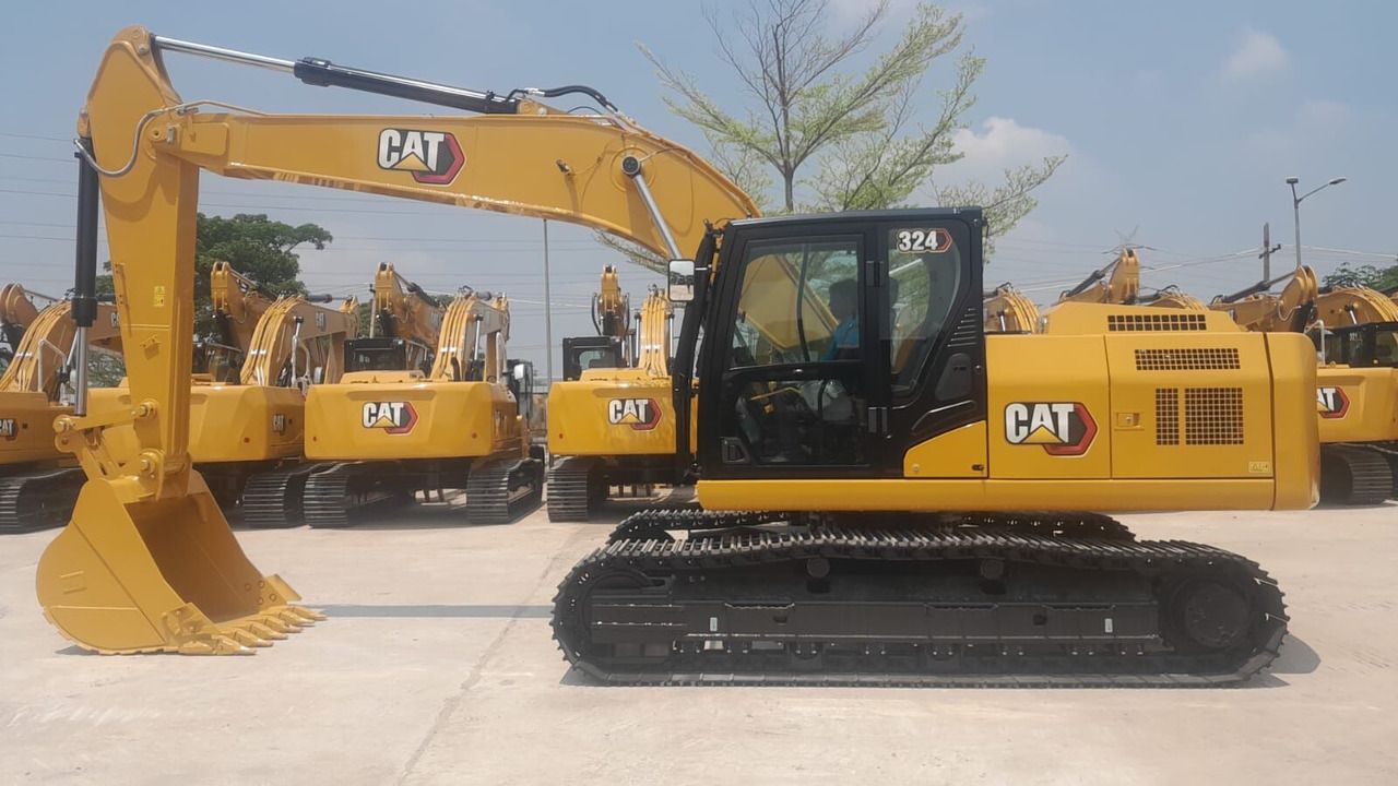 2026 Caterpillar 324 crawler excavator side view 2026 Caterpillar 324 crawler excavator side view