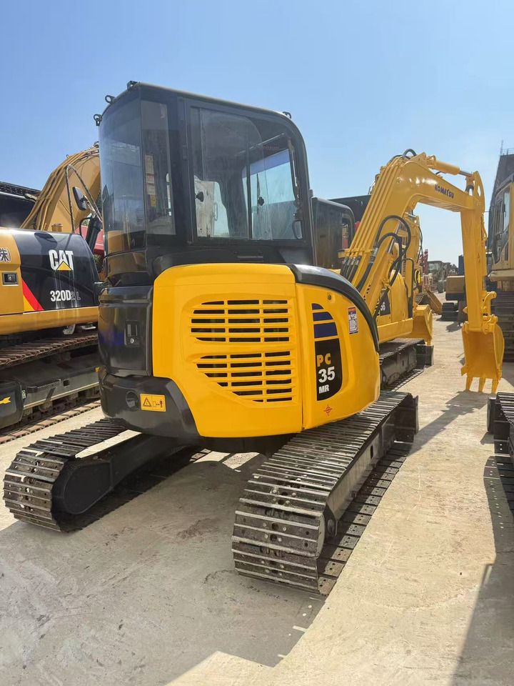 2020 Komatsu PC35MR mini excavator, rear three-quarter view 2020 Komatsu PC35MR mini excavator, rear three-quarter view