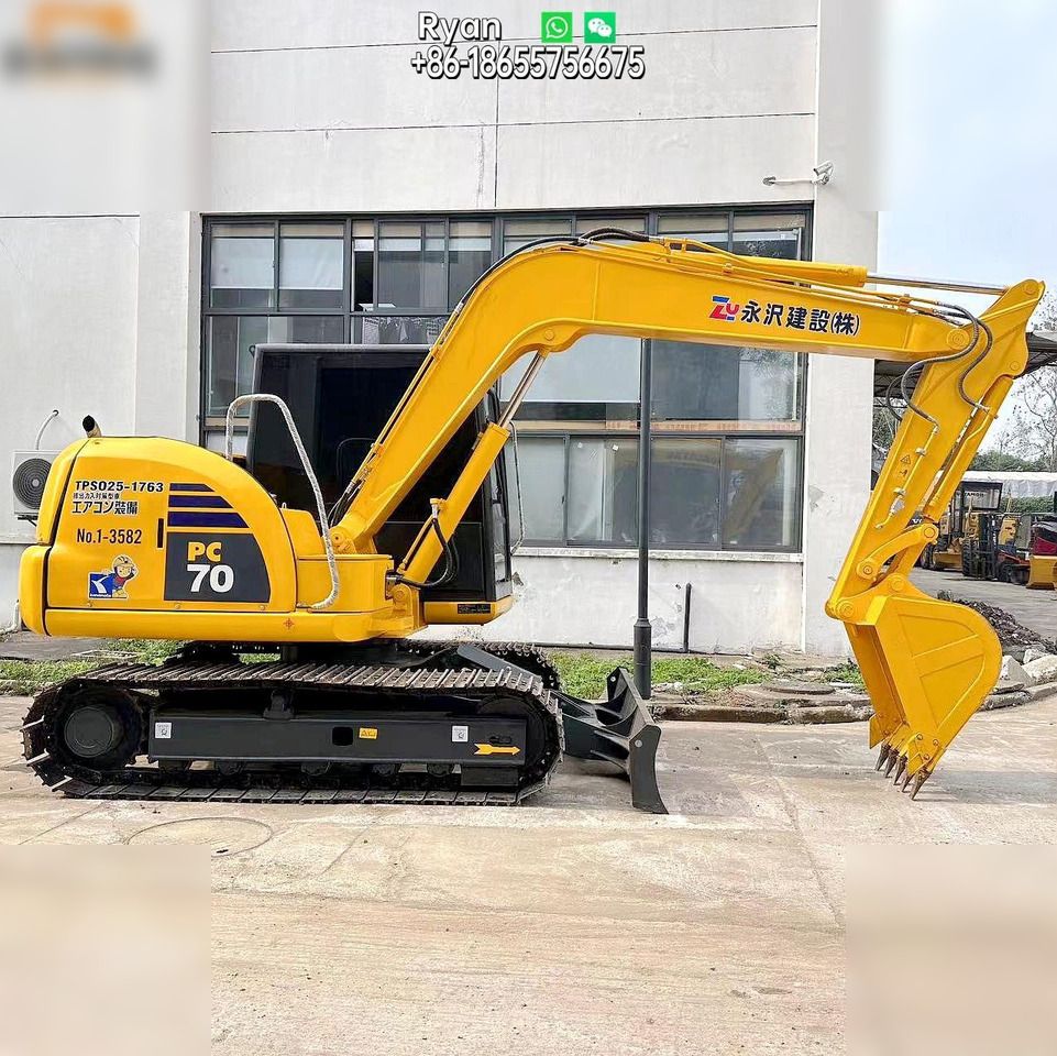2023 Komatsu PC70-8 crawler excavator, side profile view 2023 Komatsu PC70-8 crawler excavator, side profile view