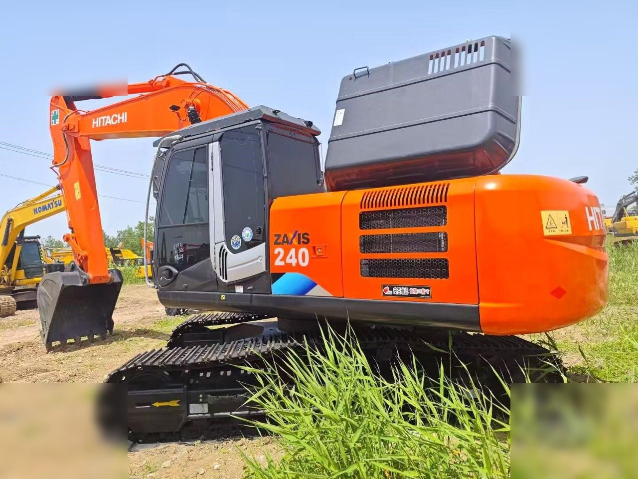 2022 Hitachi Zaxis 240 crawler excavator, side view 2022 Hitachi Zaxis 240 crawler excavator, side view