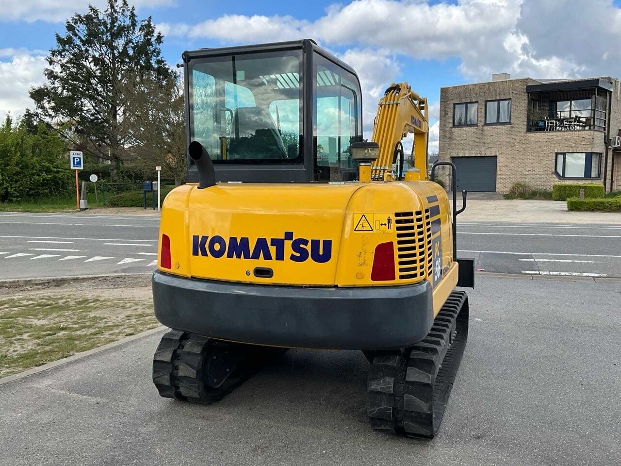 2022 Komatsu PC58-8 crawler excavator, rear view 2022 Komatsu PC58-8 crawler excavator, rear view