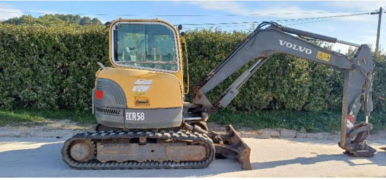 2012 Volvo ECR58 crawler excavator, side view 2012 Volvo ECR58 crawler excavator, side view