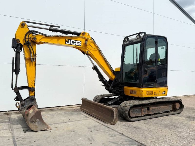 2018 JCB 48Z-1 mini excavator, side profile view 2018 JCB 48Z-1 mini excavator, side profile view
