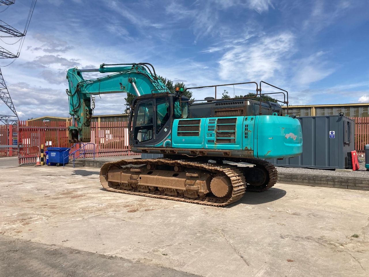 2019 Kobelco SK500LC-10 crawler excavator side view 2019 Kobelco SK500LC-10 crawler excavator side view