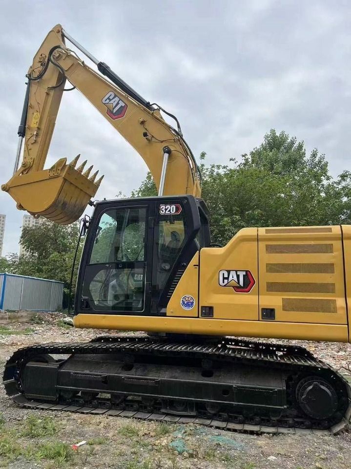 2024 Caterpillar 320GC crawler excavator, side profile view 2024 Caterpillar 320GC crawler excavator, side profile view