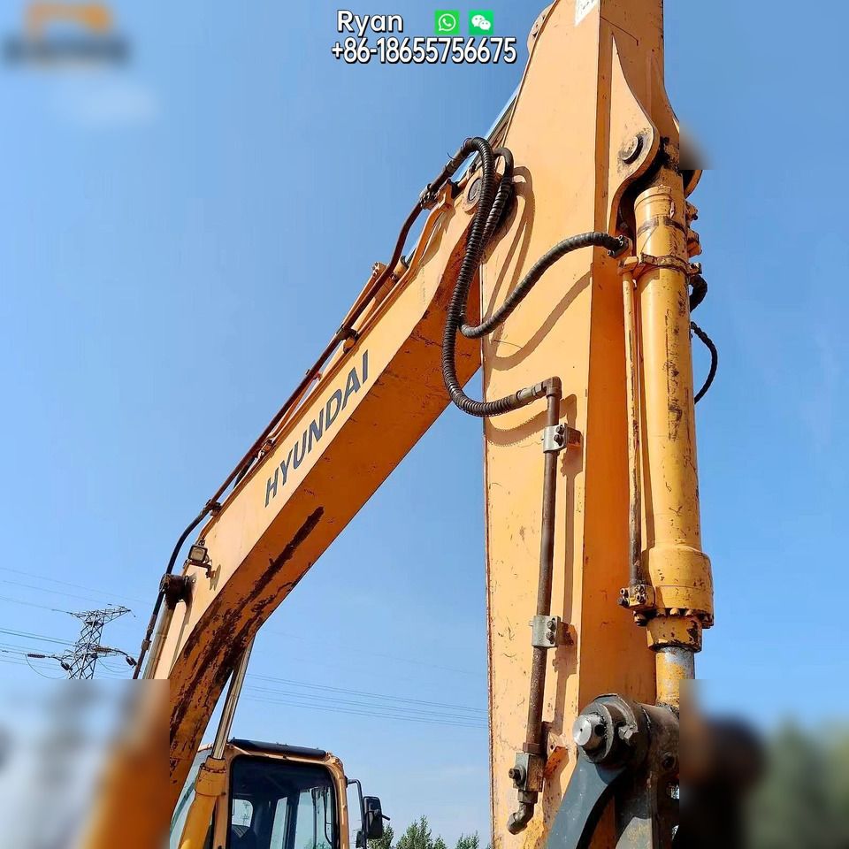 2010 Hyundai R210W-9 wheel excavator boom detail 2010 Hyundai R210W-9 wheel excavator boom detail