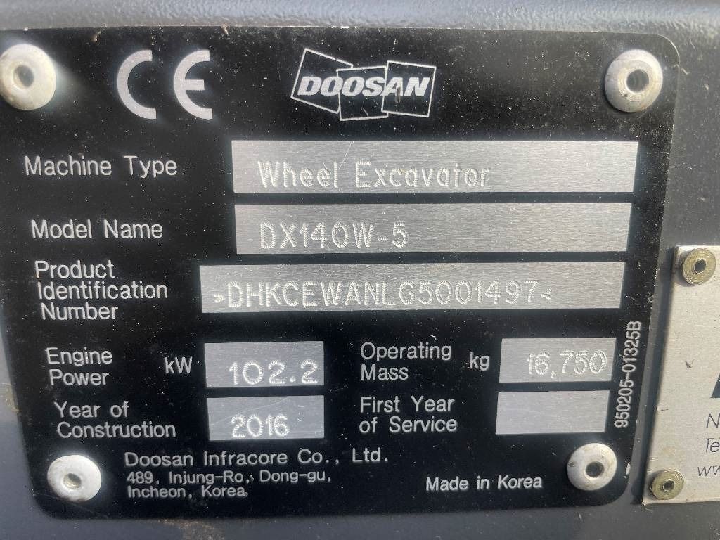2016 Doosan DX140W-5 wheel excavator identification plate 2016 Doosan DX140W-5 wheel excavator identification plate