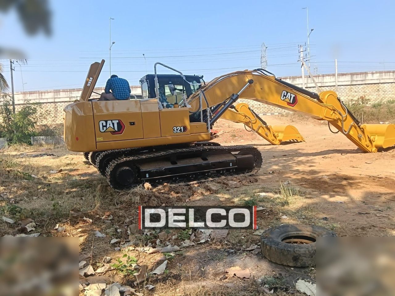 2026 Caterpillar 321 crawler excavator, side view 2026 Caterpillar 321 crawler excavator, side view