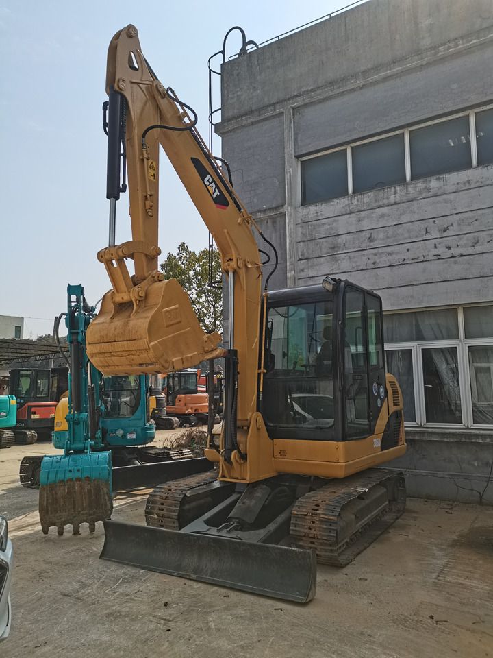 2013 Caterpillar 306D crawler excavator, front three-quarter view