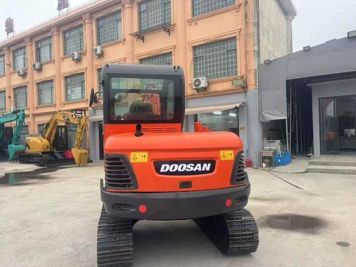 2024 Doosan DH60-7 mini excavator rear view 2024 Doosan DH60-7 mini excavator rear view