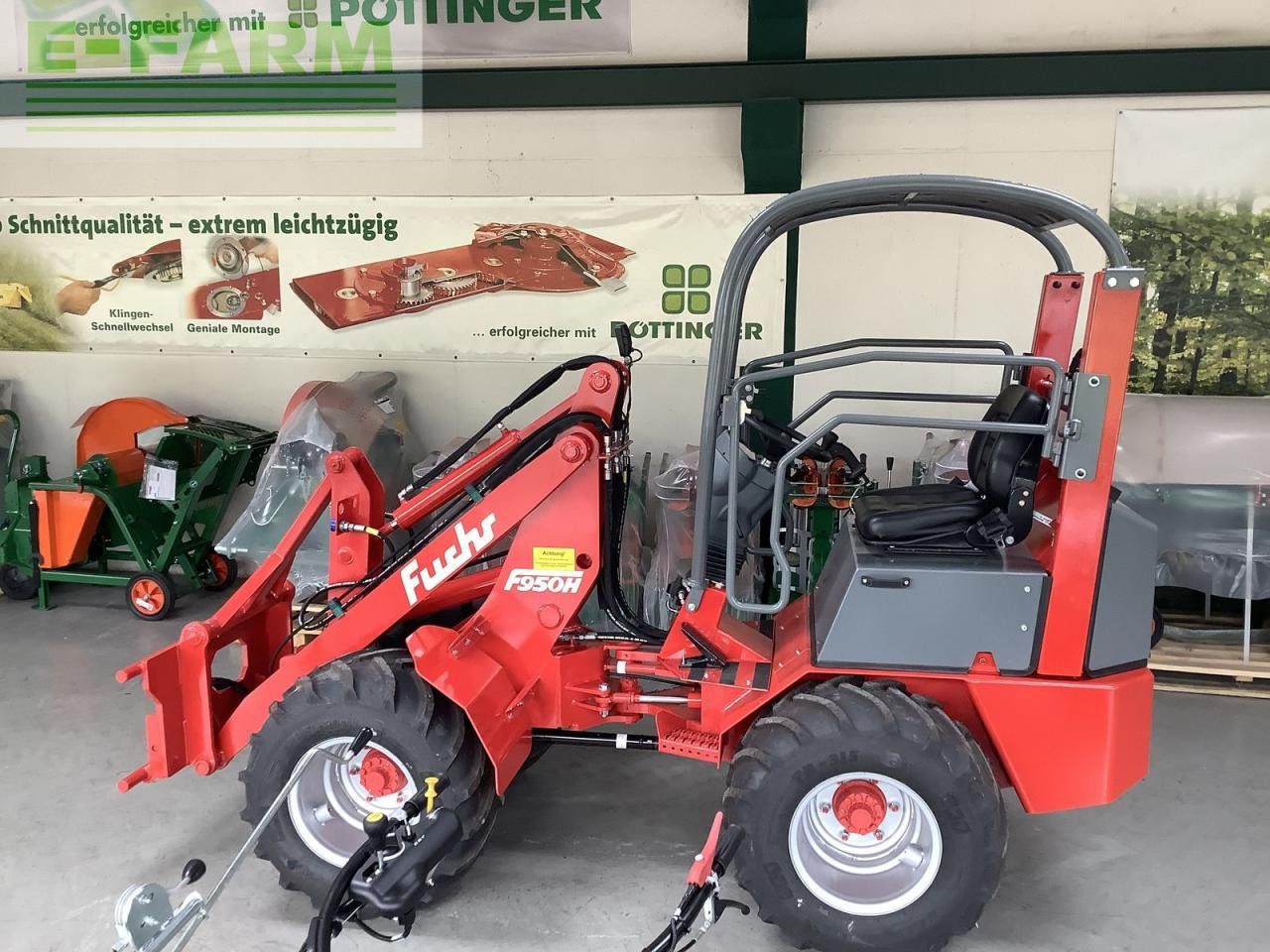 2025 Fuchs F950H mini excavator, side view 2025 Fuchs F950H mini excavator, side view