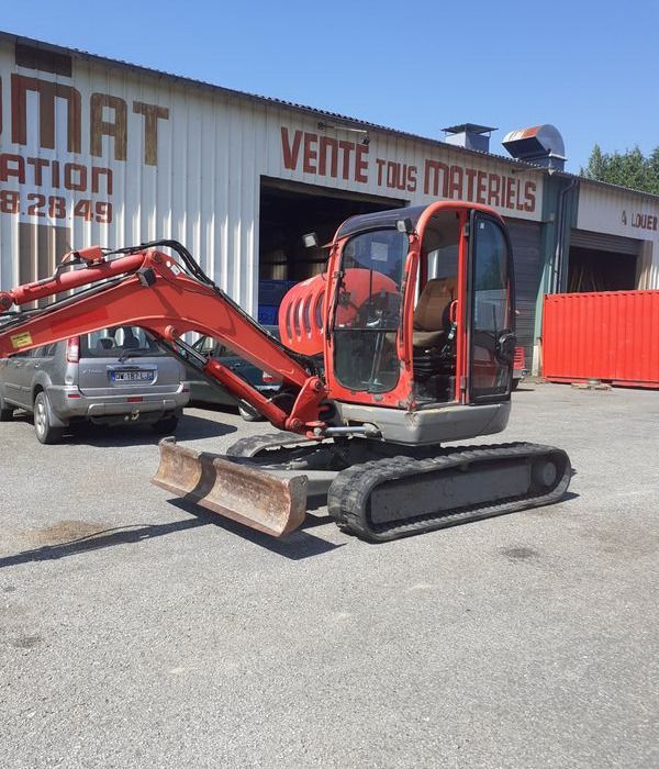 JCB 5 T235 mini excavator, side view JCB 5 T235 mini excavator, side view