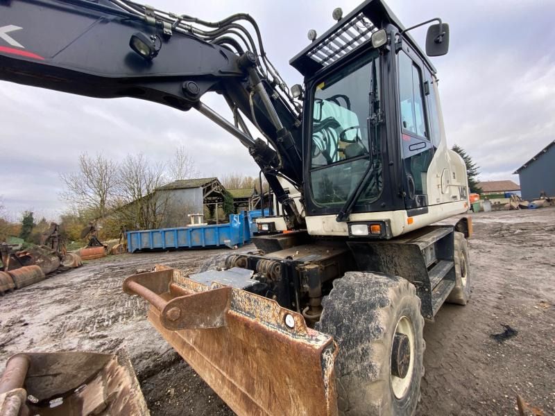 2017 Hidromek HMK 140W-3B wheel excavator, front three-quarter view