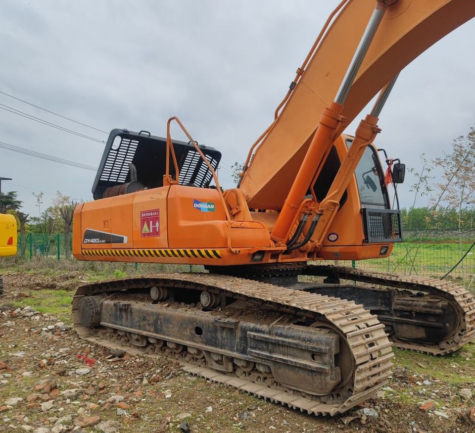 2017 Doosan DX420LC-7 crawler excavator, rear three-quarter view 2017 Doosan DX420LC-7 crawler excavator, rear three-quarter view