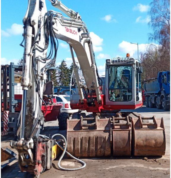 2015 Takeuchi TB1140 crawler excavator, front view