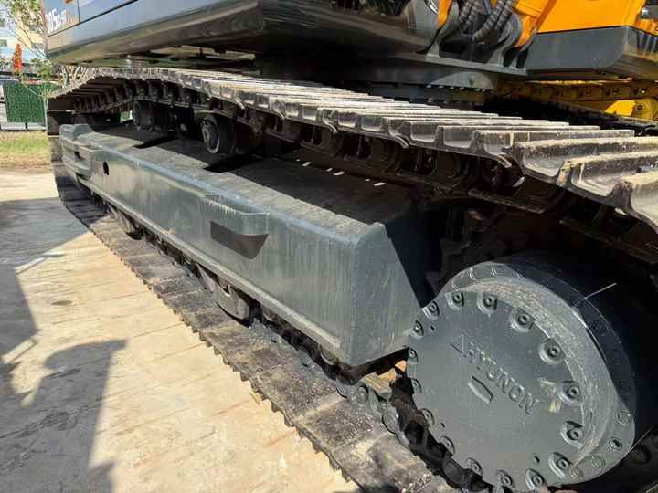 2022 Hyundai 305-9 crawler excavator track assembly 2022 Hyundai 305-9 crawler excavator track assembly