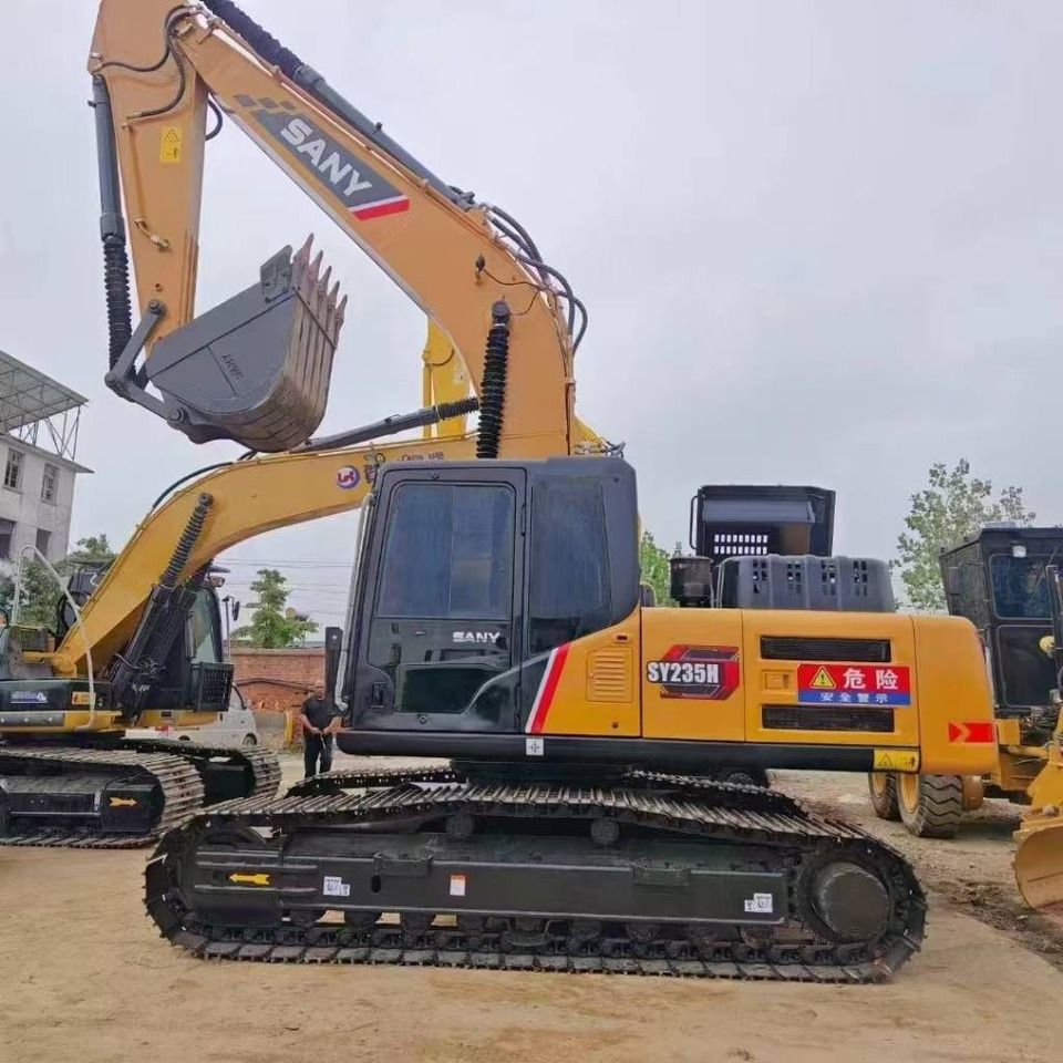 2024 Sany SY235H crawler excavator side view